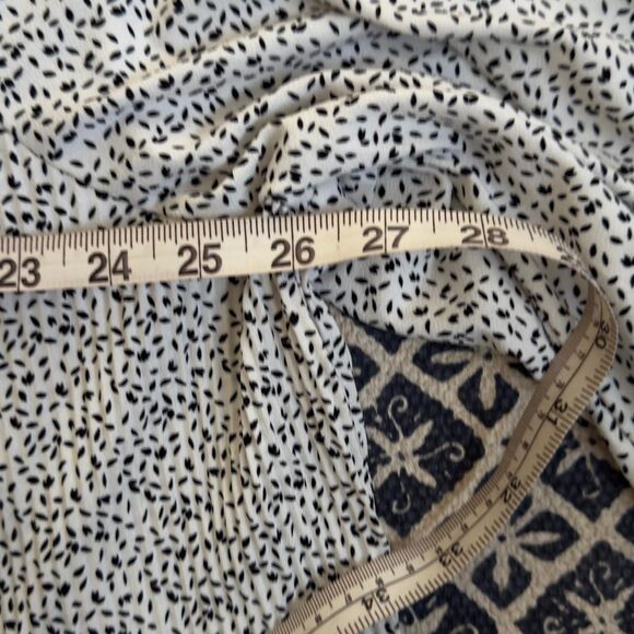 Adrianna-papell Women's Grey and Cream Blouse - Picture 6 of 6